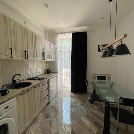 Vip Apartment Karl Marks Avenue ครือวอยร็อก ภายนอก รูปภาพ